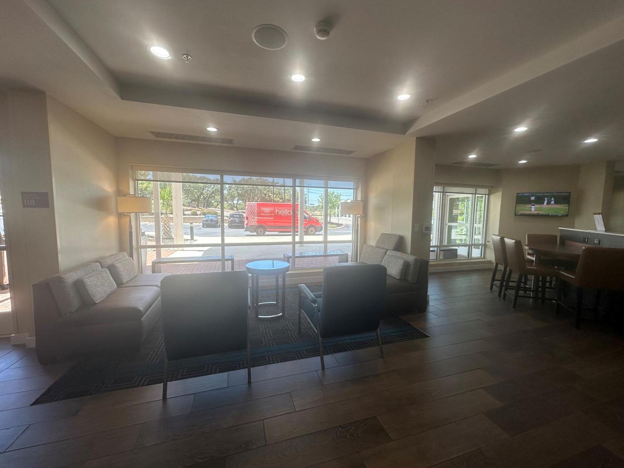 Towneplace By Marriott Westover Hills Hotel 3*