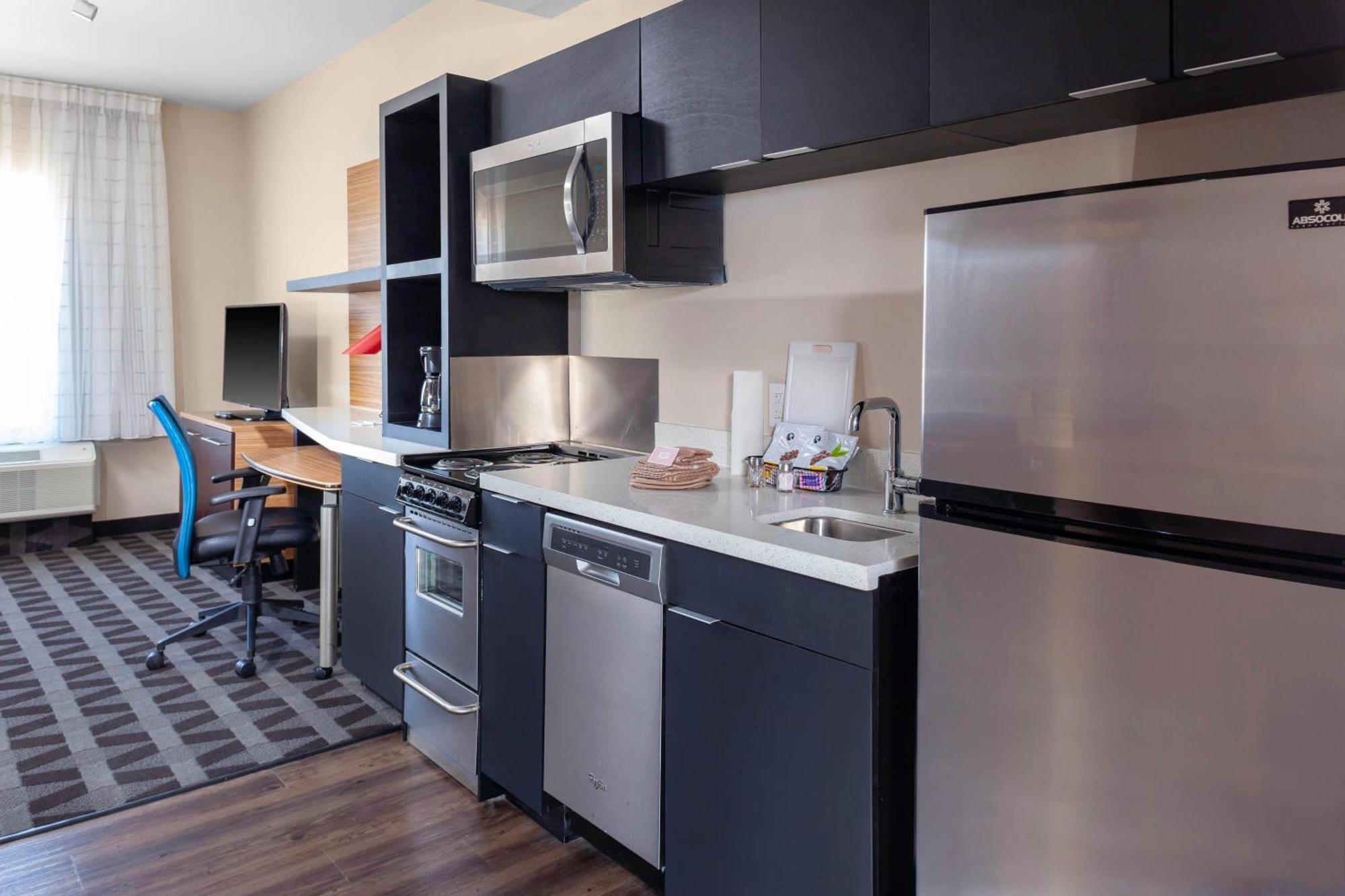 Towneplace By Marriott Westover Hills Hotel